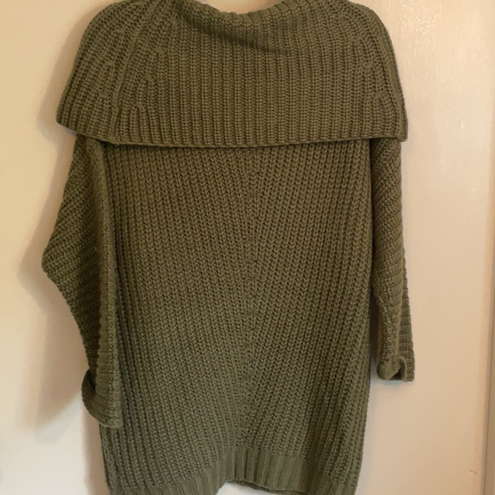 Sweater - Picture 2 of 2